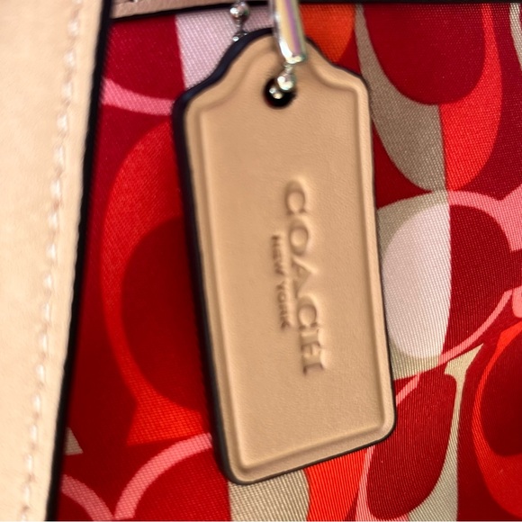 🎈🎉HP🎈🎉COACH SIGNATURE STRIPED VERMILLION DREAM C TOTE FABRIC w SILVER HARDWARE - Picture 9 of 13